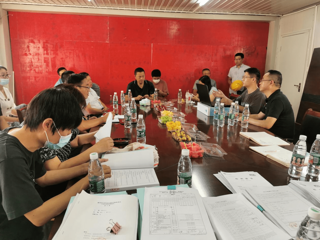 邵總一行到南通市通州區(qū)卓越越城小區(qū)進(jìn)行實(shí)地產(chǎn)品演示
